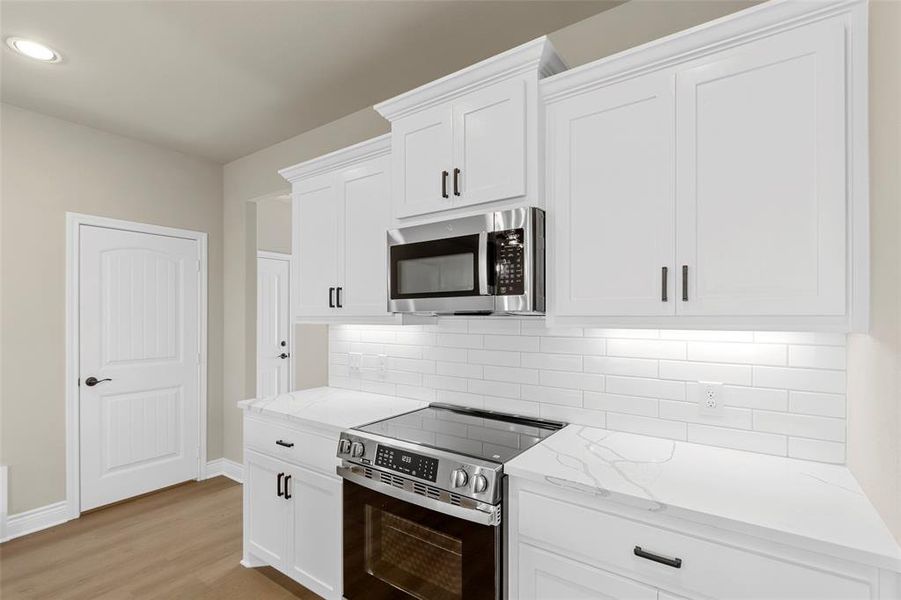Furnished interior view inside a new home in , Greenville (Image 8).