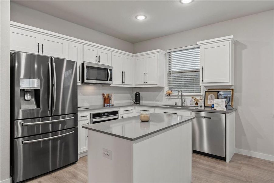 Furnished interior view inside a new home in DeBerry Reserve, Royse City (Image 20). Furnished interior view inside a new home in DeBerry Reserve, Royse City (Image 20).