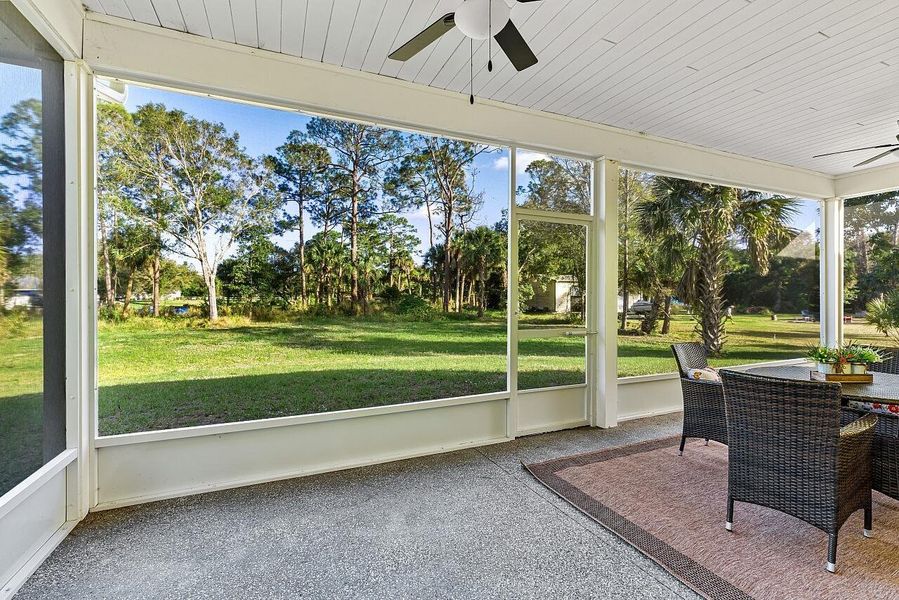 Exterior details and patio area of a home in , Vero Beach (Image 4).