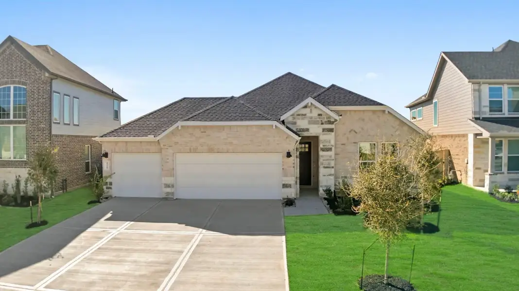 Representative exterior photo of a completed home built from the Colby by D.R. Horton in Lago Mar 60' Homesites, Texas City, TX (Image 1). Representative exterior photo of a completed home built from the Colby by D.R. Horton in Lago Mar 60' Homesites, Texas City, TX (Image 1).
