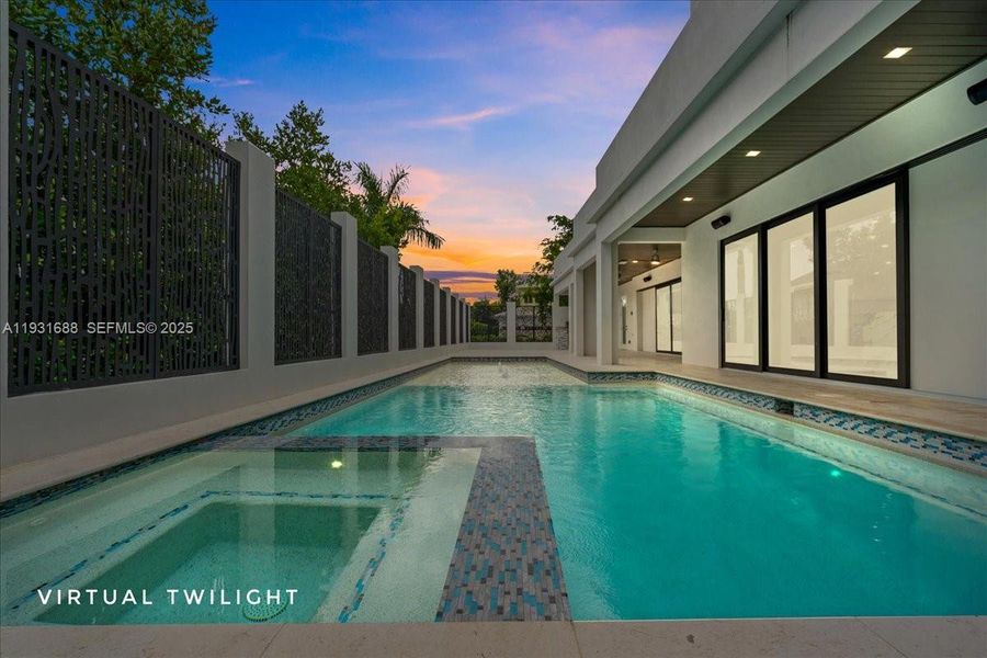 Exterior details and patio area of a home in , Naples (Image 3).