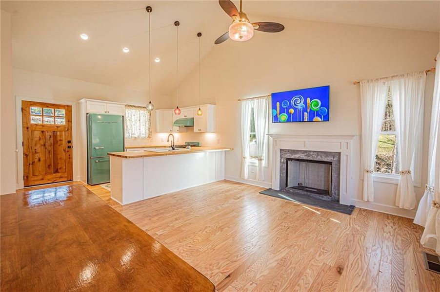 Image 49 of a home in .