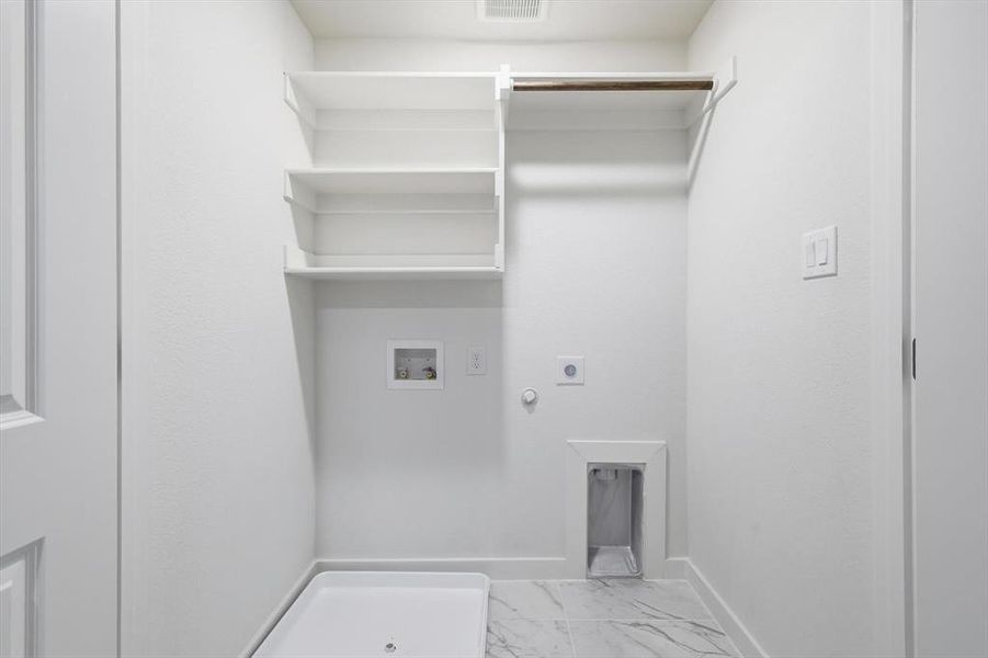 Spacious, unfurnished interior of a new home in , Fort Worth (Image 17). Spacious, unfurnished interior of a new home in , Fort Worth (Image 17).