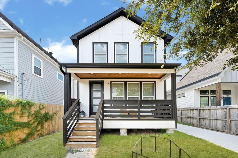 Front exterior of a new home in , Houston, TX, highlighting curb appeal (Image 22).