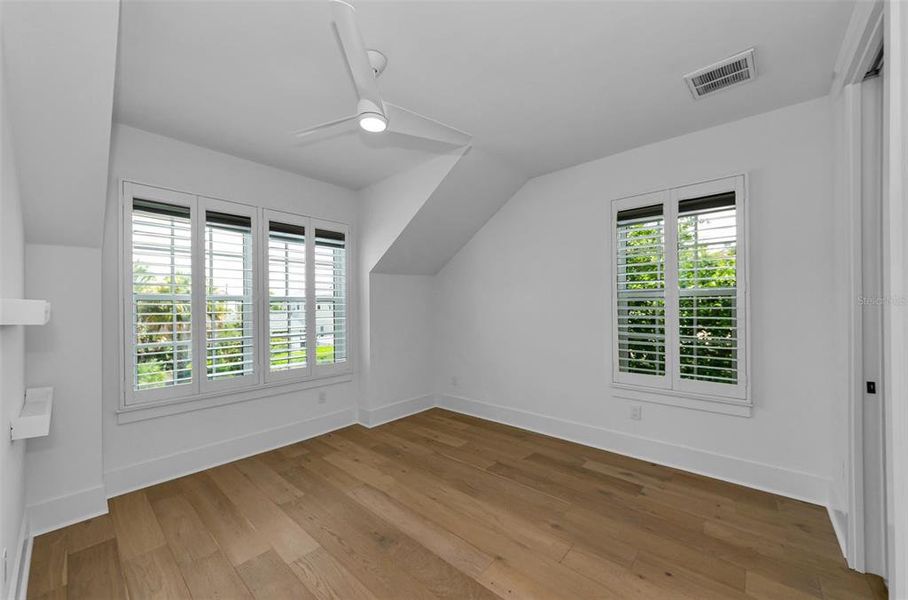 Spacious, unfurnished interior of a new home in , St. Petersburg (Image 41). Spacious, unfurnished interior of a new home in , St. Petersburg (Image 41).