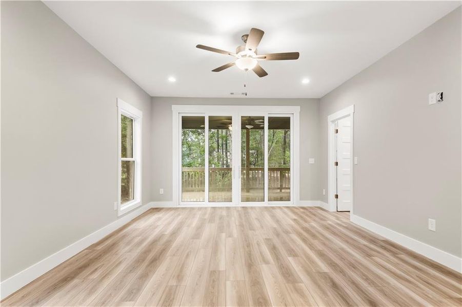 Spacious, unfurnished interior of a new home in , Carrollton (Image 14).