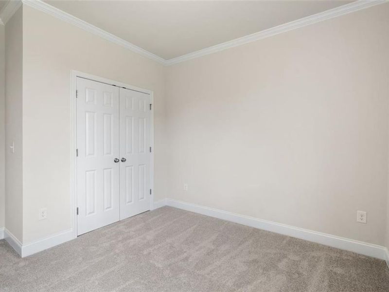 Spacious, unfurnished interior of a new home in Wehunt Meadows, Hoschton (Image 27).