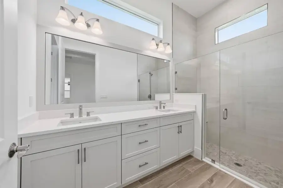 Owner's Bath