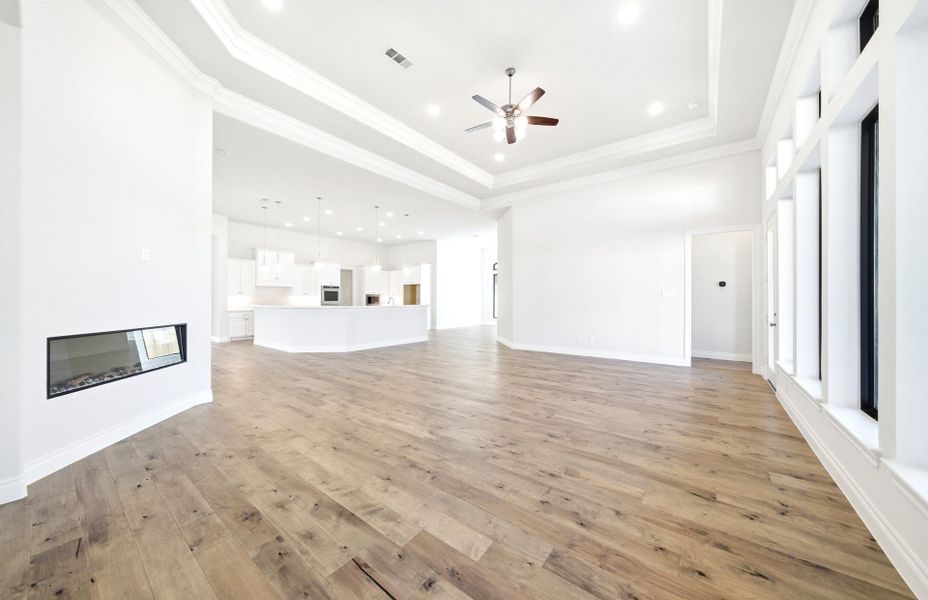 Spacious, unfurnished interior of a new home in Artavia 70′, Conroe (Image 34).