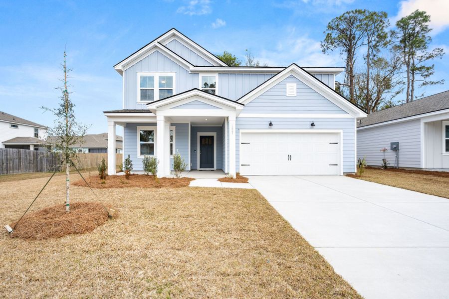 Front exterior of a new home in Salem Bay, Beaufort, SC, highlighting curb appeal (Image 1). Front exterior of a new home in Salem Bay, Beaufort, SC, highlighting curb appeal (Image 1).