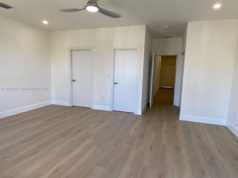 Spacious, unfurnished interior of a new home in , Fort Lauderdale (Image 24). Spacious, unfurnished interior of a new home in , Fort Lauderdale (Image 24).
