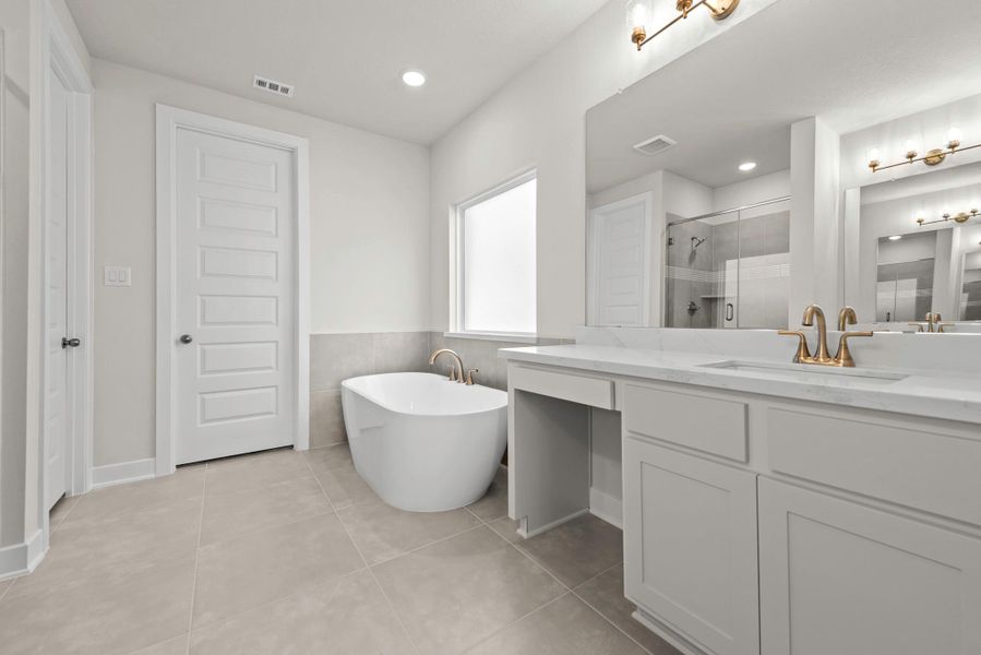 Representative image. Features, specifications, selections and colors may vary. Representative image. Features, specifications, selections and colors may vary.