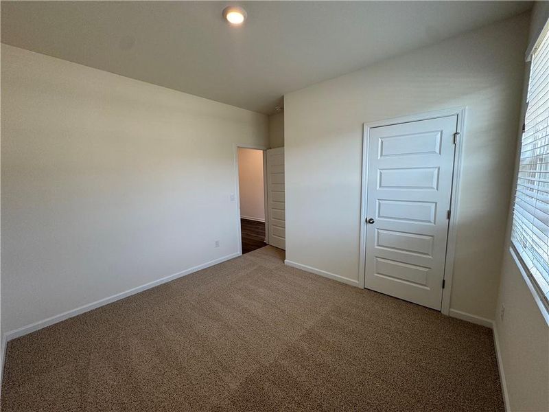 Spacious, unfurnished interior of a new home in Oakchase at Hampton, Hampton (Image 14).