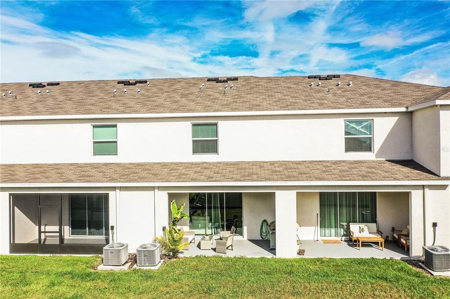 Exterior details and patio area of a home in , Plant City (Image 32).
