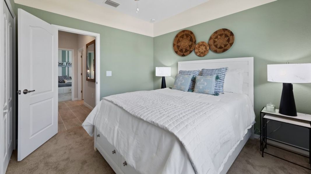 Trevi Bedroom three Alternative view