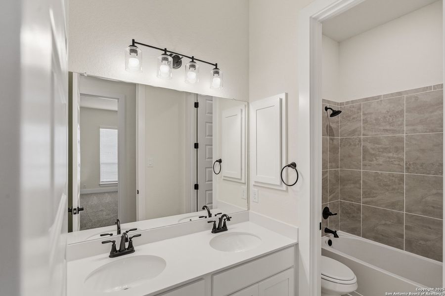 Image 47 of a home in Mesa Western. Image 47 of a home in Mesa Western.