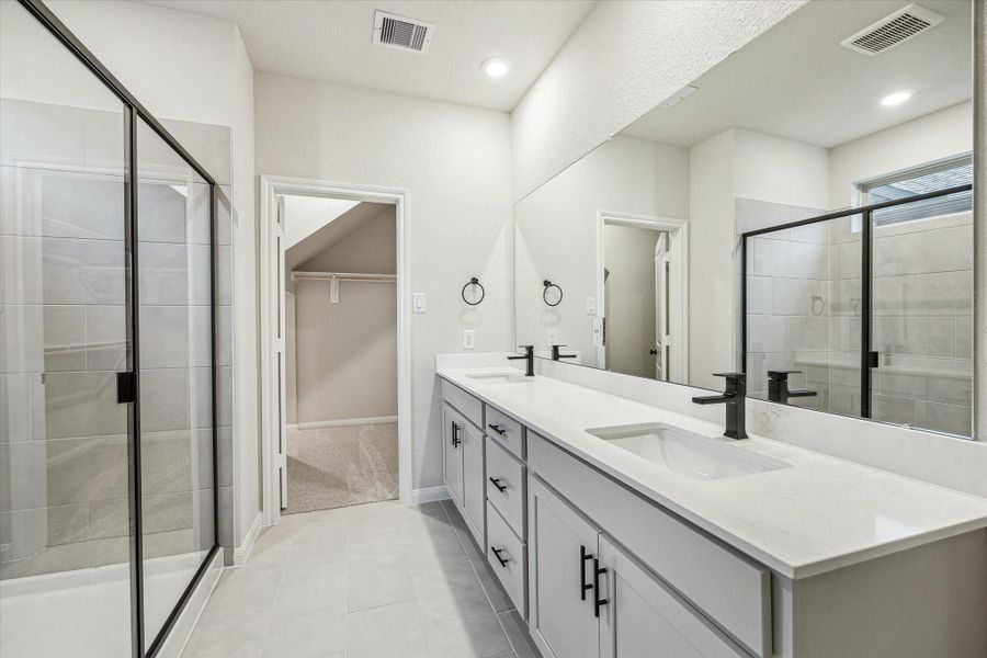 Furnished interior view inside a new home in Elyson, Katy (Image 12).