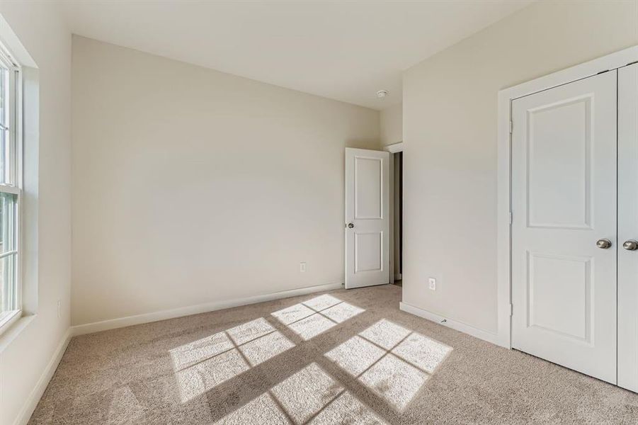 Spacious, unfurnished interior of a new home in MiraVerde, Crowley (Image 14).