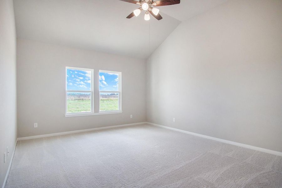 Spacious, unfurnished interior of a new home in , Beaumont (Image 15).