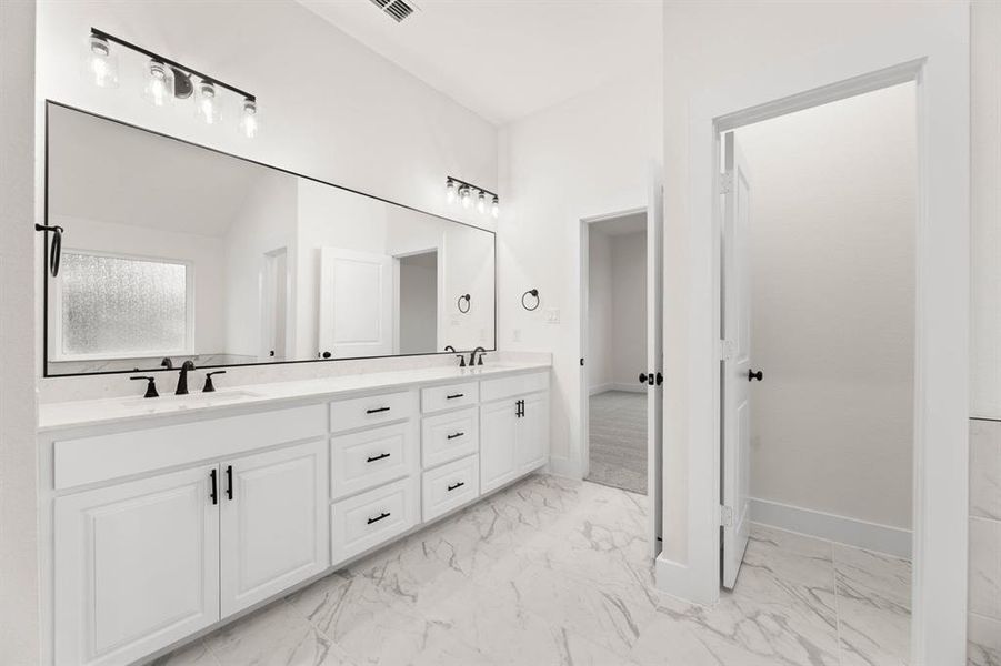 1027 Arbor Hills-Primary Suite-4