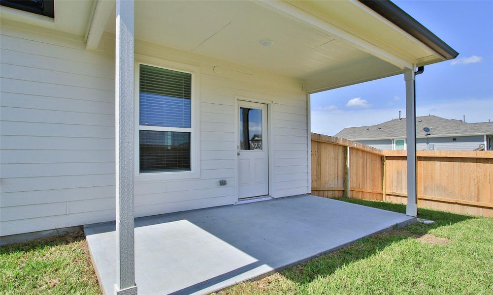 Exterior details and patio area of a home in Windrow, Hockley (Image 22).
