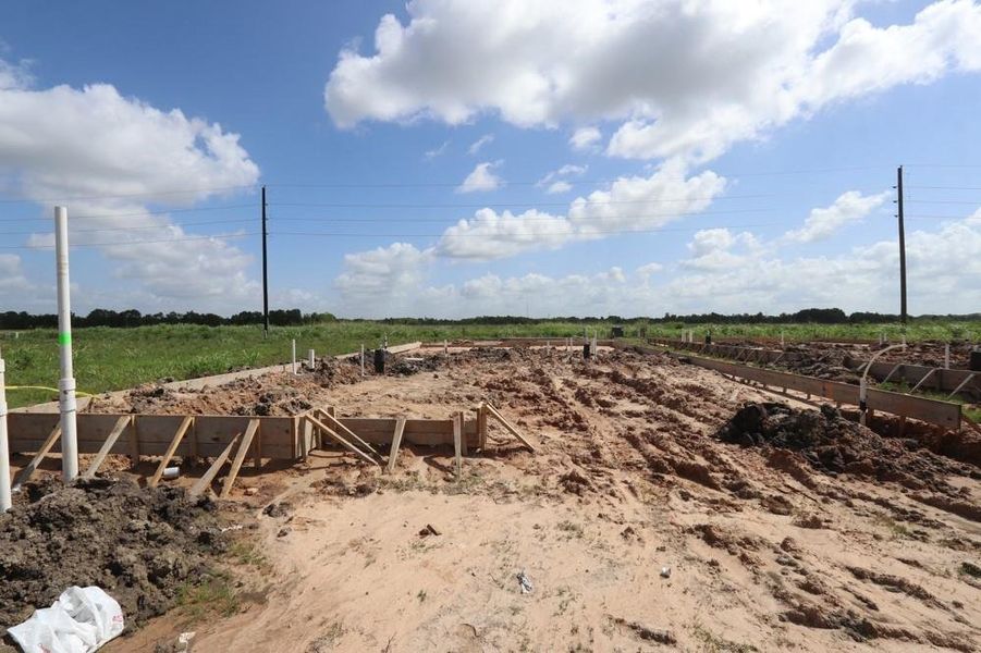 Every foundation at DWH is engineered and it’s inspected three times! We do not do “batch” testing. Rest easy knowing your foundation comes with a 10 year warranty. Every foundation at DWH is engineered and it’s inspected three times! We do not do “batch” testing. Rest easy knowing your foundation comes with a 10 year warranty.