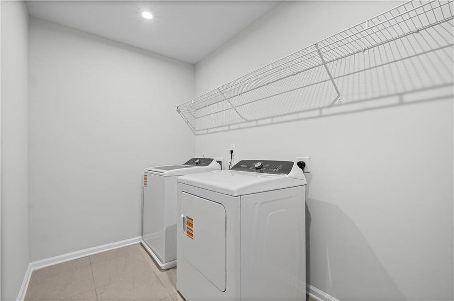 Close-up of interior finishes inside a home in Adler Springs, Powder Springs (Image 9).