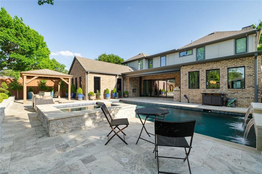 Image 29 of a home in .