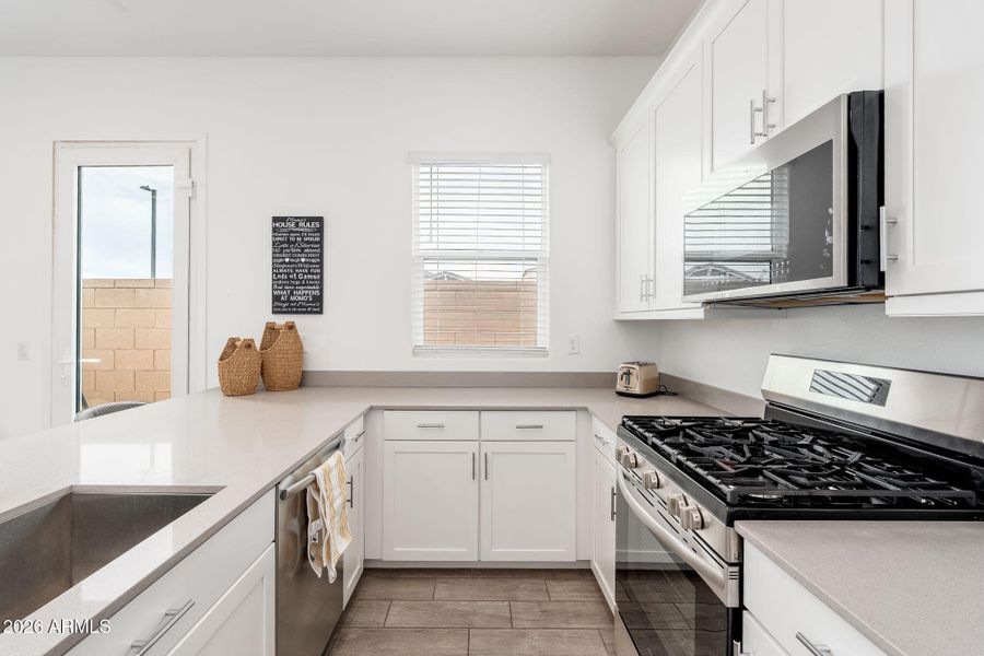 3272 W Peak View Rd - 26