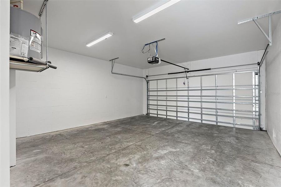 Spacious, unfurnished interior of a new home in , St. Petersburg (Image 21).