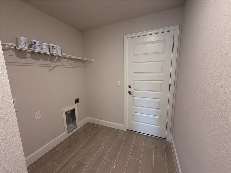 Spacious, unfurnished interior of a new home in South Gulf Cove, Port Charlotte (Image 21).