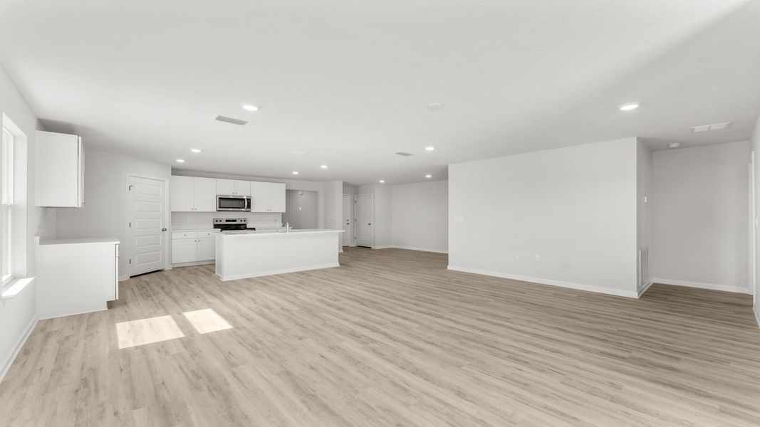Representative unfurnished interior of a home built from the The Lakeside by D.R. Horton in Park Place, Panama City (Image 32). Representative unfurnished interior of a home built from the The Lakeside by D.R. Horton in Park Place, Panama City (Image 32).