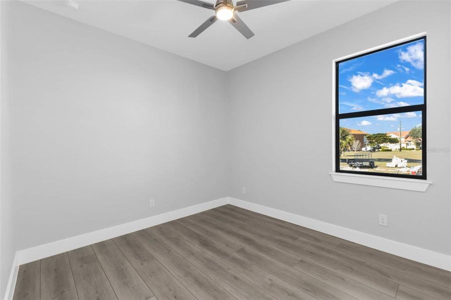 Spacious, unfurnished interior of a new home in , Punta Gorda (Image 41).