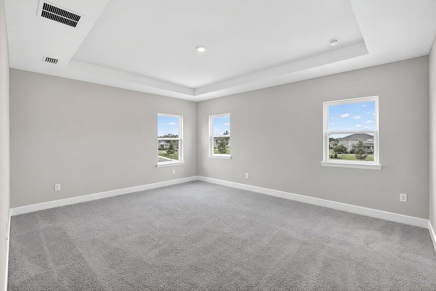 Spacious, unfurnished interior of a new home in Victoria Lakes, Odessa (Image 11).