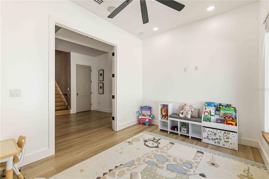 Image 48 of a home in .