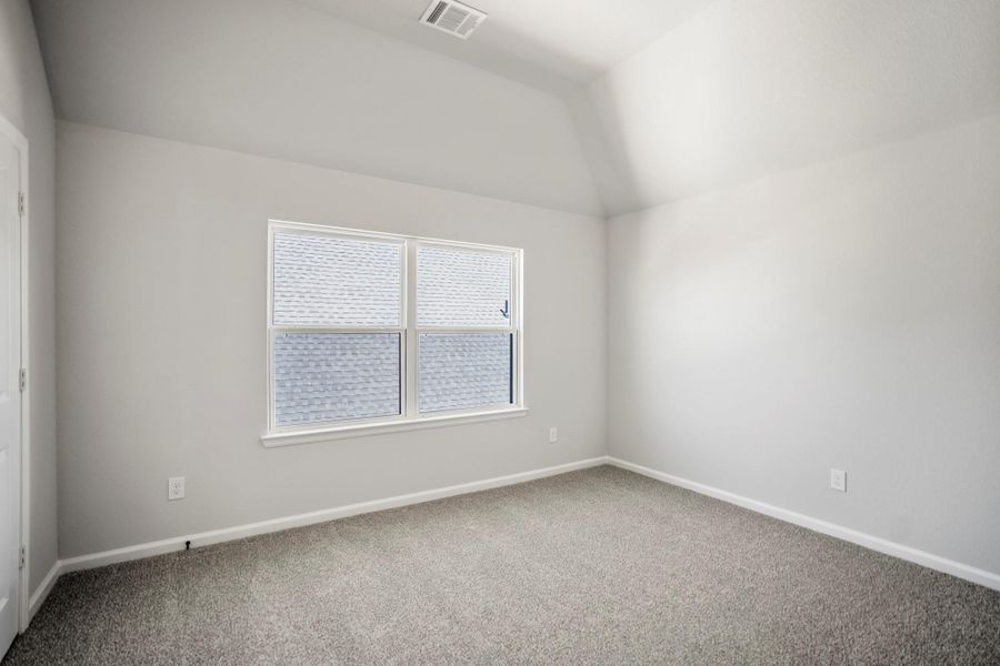 Spacious, unfurnished interior of a new home in Jordan Ranch 70' Lots, Fulshear (Image 29).