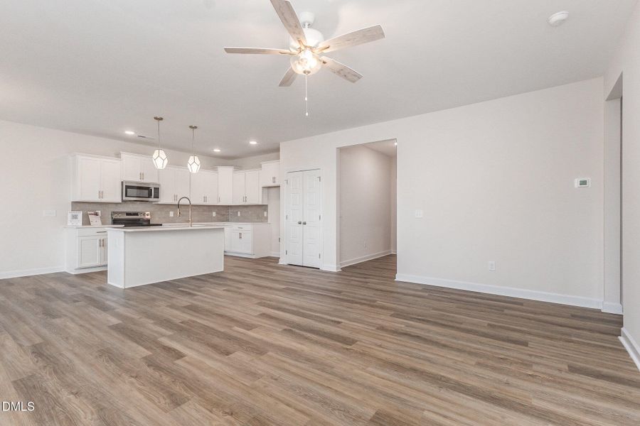 010_kv0a2466-edit_907