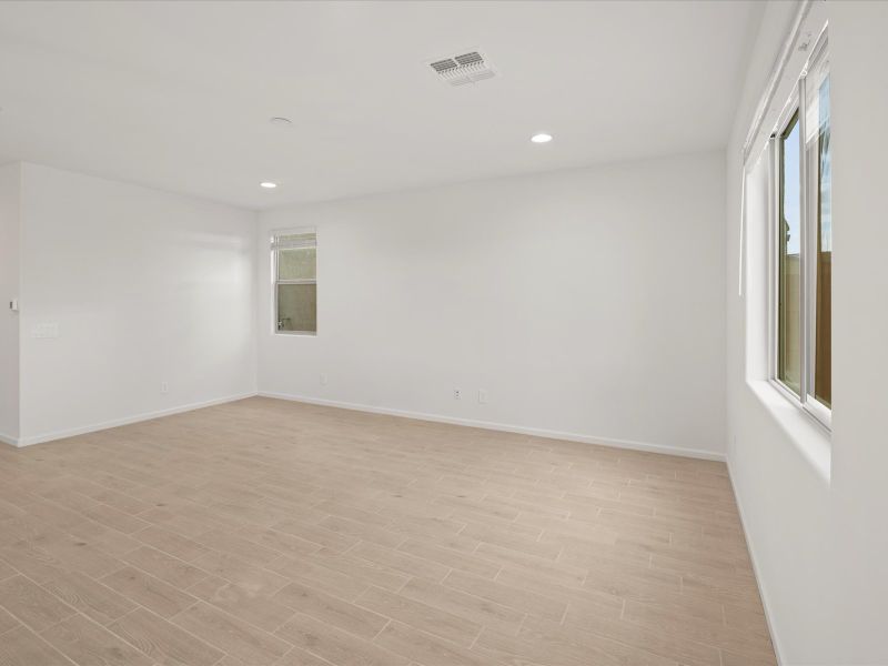 Spacious, unfurnished interior of a new home in Sunset Crest - Premier Series, Tucson (Image 7). Spacious, unfurnished interior of a new home in Sunset Crest - Premier Series, Tucson (Image 7).