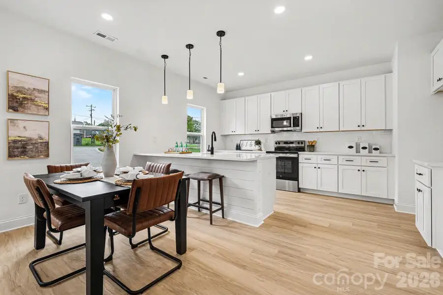 Furnished interior view inside a new home in , Kannapolis (Image 10).