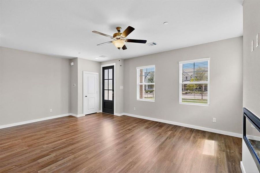 Spacious, unfurnished interior of a new home in Solterra Texas, Mesquite (Image 19).