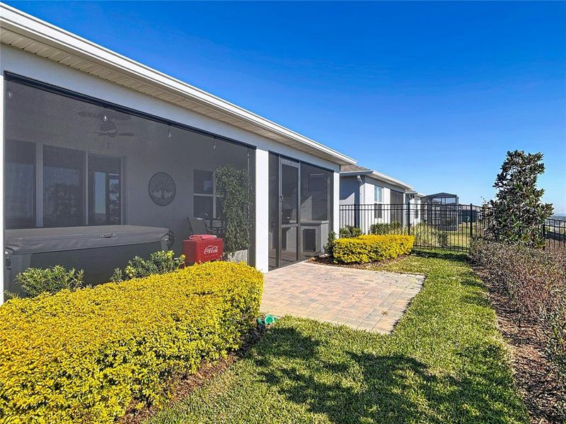 Exterior details and patio area of a home in , Minneola (Image 23).