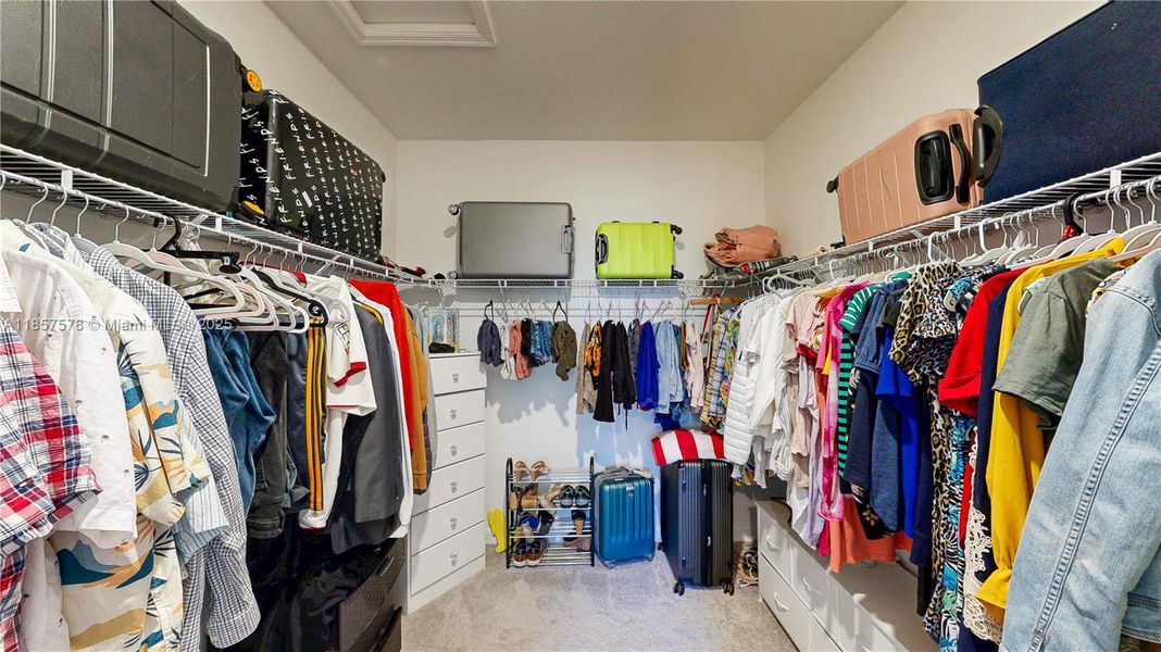 Furnished interior view inside a new home in , Homestead (Image 19).