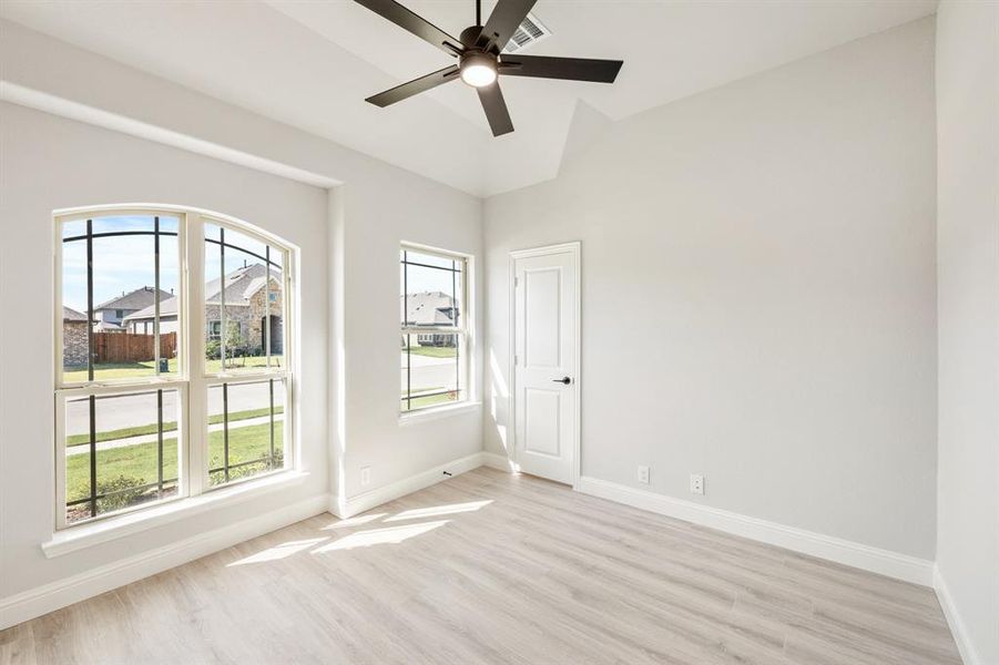 Spacious, unfurnished interior of a new home in Maplewood, Glenn Heights (Image 31). Spacious, unfurnished interior of a new home in Maplewood, Glenn Heights (Image 31).