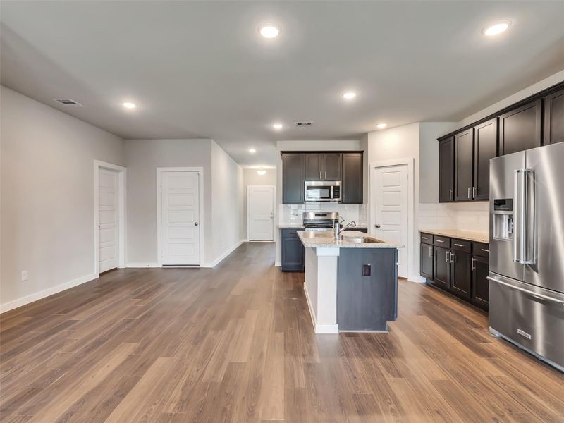 Furnished interior view inside a new home in , La Marque (Image 9).
