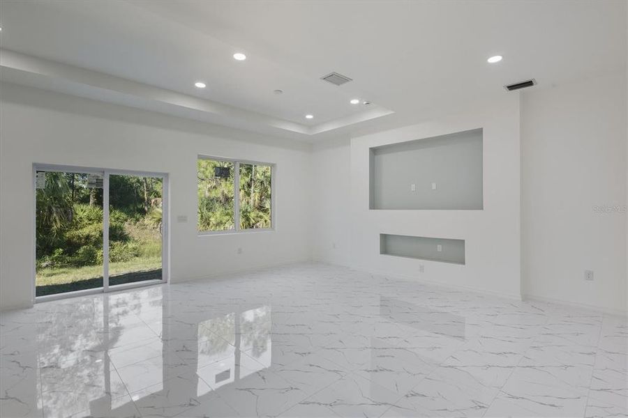 Spacious, unfurnished interior of a new home in , Punta Gorda (Image 22). Spacious, unfurnished interior of a new home in , Punta Gorda (Image 22).