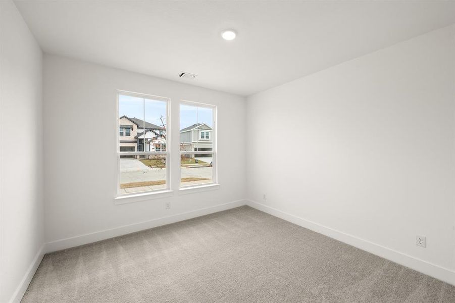 1729 Nesting Robin- Bedroom-1