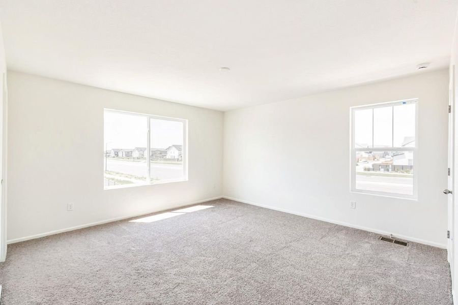 Spacious, unfurnished interior of a new home in Sky Ranch Villas, Watkins (Image 18).