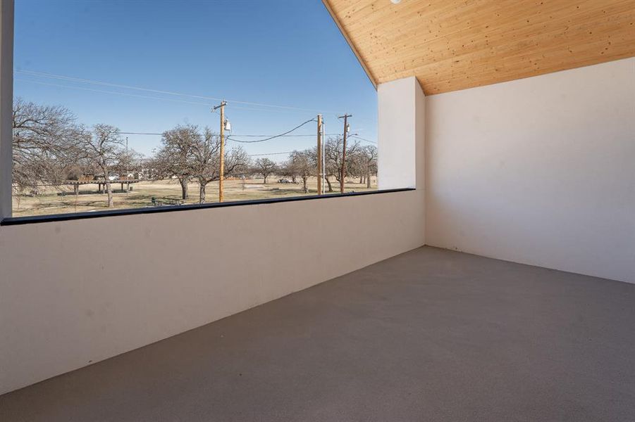 Spacious, unfurnished interior of a new home in , Dallas (Image 19).