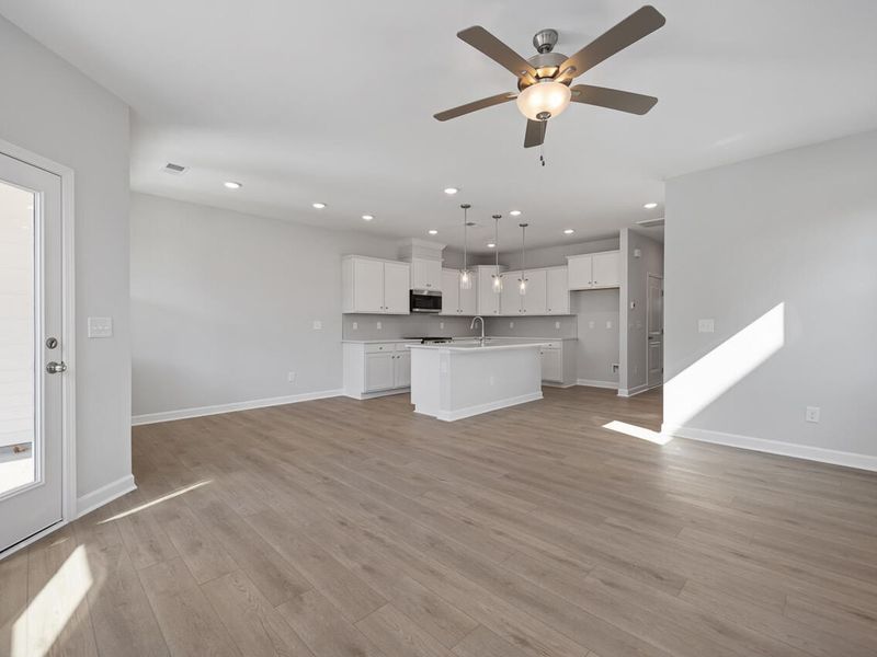 Spacious, unfurnished interior of a new home in Springvale, Fuquay Varina (Image 14).