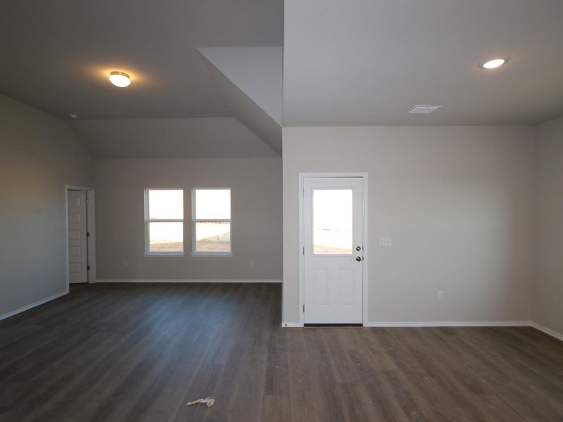Spacious, unfurnished interior of a new home in Cascades at Onion Creek, Austin (Image 12). Spacious, unfurnished interior of a new home in Cascades at Onion Creek, Austin (Image 12).
